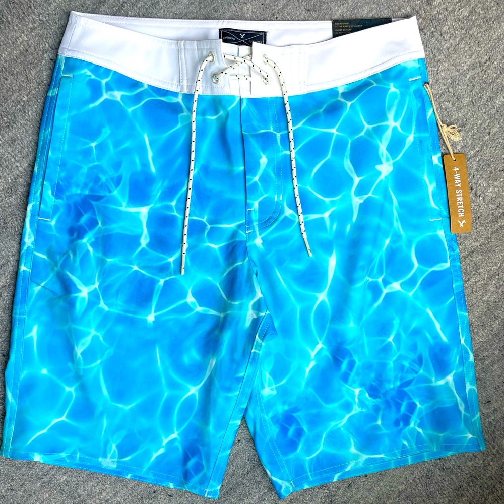 Men’s American Eagle Board Shorts Size Small